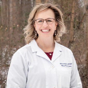 Meet Jill De Castro, FNP at Prima Urgent Care in Fairfax, VA